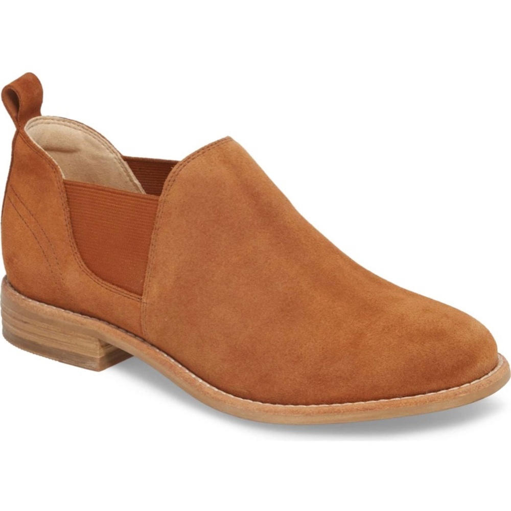 Clarks Edenvale Page Dark Tan Suede Low Chelsea Booties